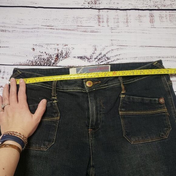 Vintage Hollywood Jeans, jean shorts  90s classic 80s/90s - Picture 5 of 15